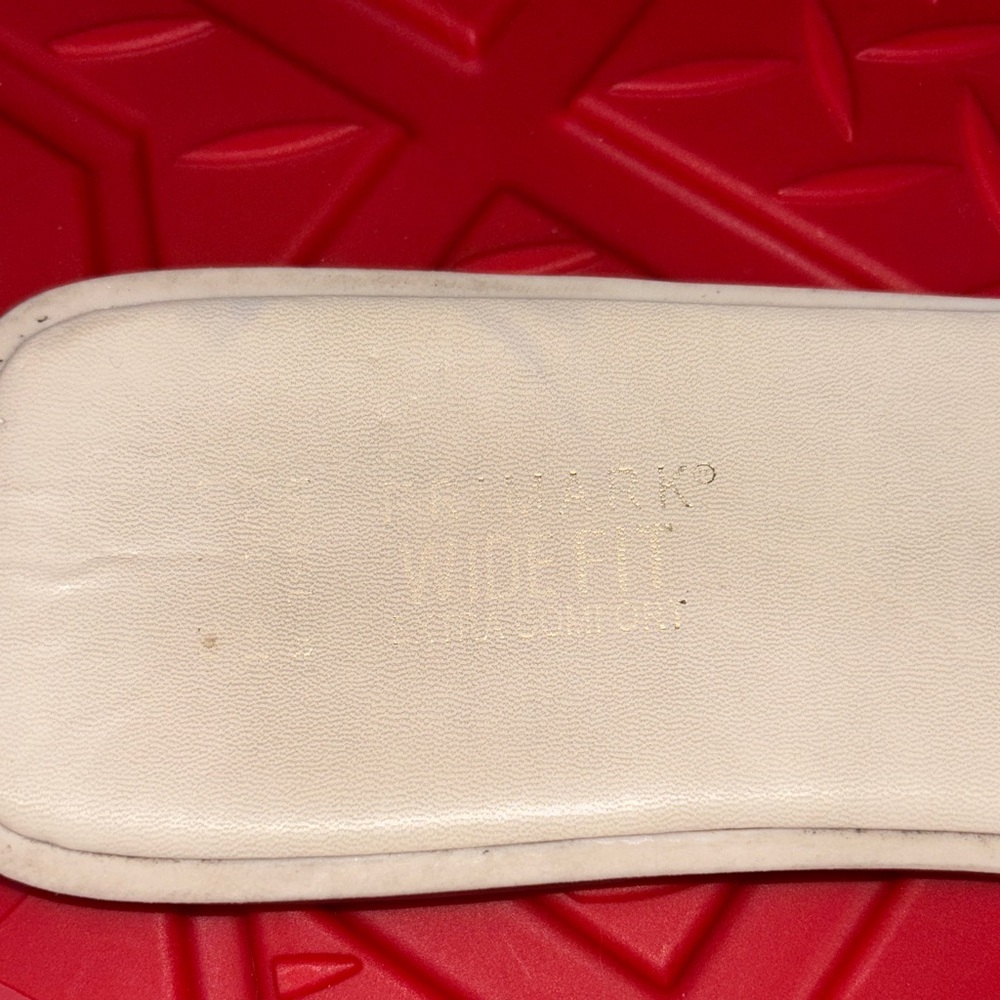 Primark Cream Slide Sandals with Gold Chain - Picture 3 of 3